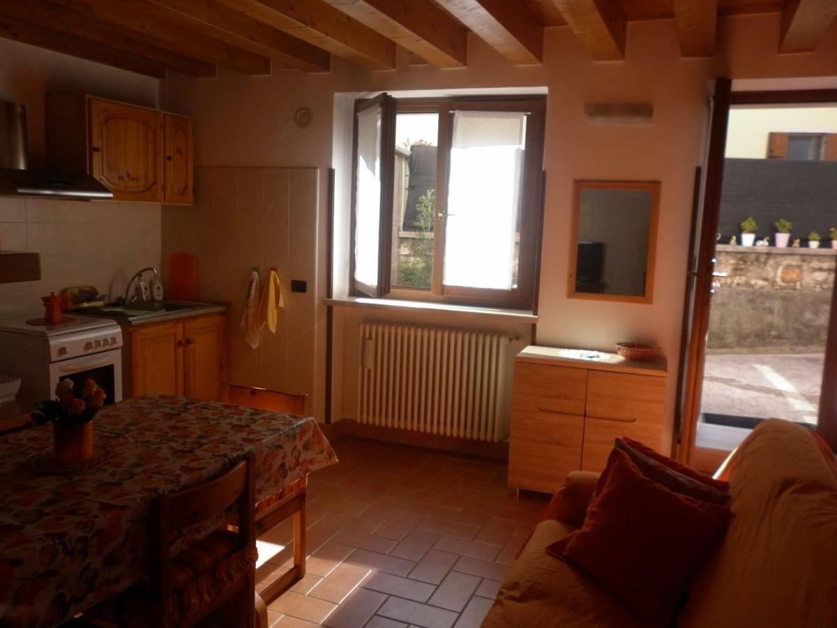 Ferienwohnung La Piccola Mimosa SantʼAmbrogio di Valpolicella Exterior foto